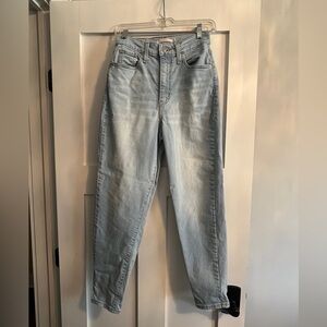 Women’s Levi’s Brand High-Waisted Straight Leg Jeans Size 26